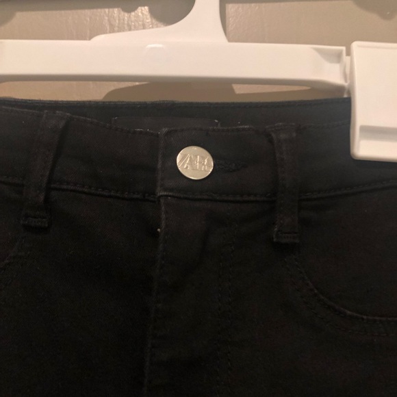 MOVING SALE! Zara skinny jeans - Picture 2 of 7